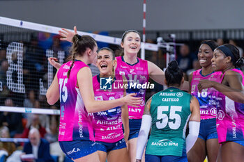 2023-12-17 - Exultation of Allianz Vero Volley Milano's players - IL BISONTE FIRENZE VS ALLIANZ VV MILANO - SERIE A1 WOMEN - VOLLEYBALL