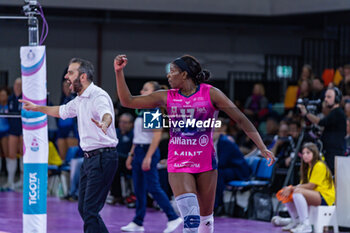 2023-12-17 - Myriam Sylla (Allianz Vero Volley Milano) reaction - IL BISONTE FIRENZE VS ALLIANZ VV MILANO - SERIE A1 WOMEN - VOLLEYBALL