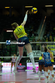 2023-11-22 - Serve of Haak Isabelle during the Prosecco Doc Imoco Conegliano vs Roma Volley Club at the Palaverde in Treviso, Italy on November 22, 2023 - PROSECCO DOC IMOCO CONEGLIANO VS ROMA VOLLEY CLUB - SERIE A1 WOMEN - VOLLEYBALL