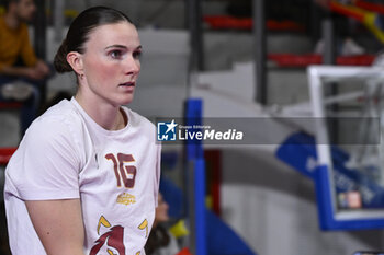 2023-12-03 - Courtney Rose Schwan of Roma Volley Club during the 10th round of the Serie A1 Women's Volleyball Championship between Roma Volley Club and Honda Olivero S. Bernardo Cuneo on 3 December 2023 at the Palazzetto dello Sport in Rome. - ROMA VOLLEY CLUB VS CUNEO GRANDA VOLLEY - SERIE A1 WOMEN - VOLLEYBALL