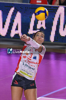 2023-12-03 - Noemi Signorile of Honda Olivero S. Bernardo Cuneo during the 10th round of the Serie A1 Women's Volleyball Championship between Roma Volley Club and Honda Olivero S. Bernardo Cuneo on 3 December 2023 at the Palazzetto dello Sport in Rome. - ROMA VOLLEY CLUB VS CUNEO GRANDA VOLLEY - SERIE A1 WOMEN - VOLLEYBALL