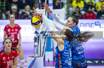 2023-12-23 - Marina Lubian (R) and Alessia Gennari (L) of Prosecco Doc Imoco Conegliano seen in action during the LVF Serie A1 2023/24 volleyball match between Prosecco Doc Imoco Conegliano vs Busto Arsizio at Palaverde stadium in Treviso, Italy. - PROSECCO DOC IMOCO CONEGLIANO VS BUSTO ARSIZIO - SERIE A1 WOMEN - VOLLEYBALL