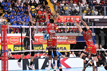 2023-11-01 - Spike of Adis Lagumdzija (Cucine Lube Civitanova ) - FINAL - CUCINE LUBE CIVITANOVA VS SIR SUSA VIM PERUGIA - SUPERCOPPA - VOLLEYBALL