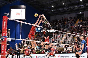 2023-11-01 - Spike of Ivan Zaytsev (Cucine Lube Civitanova ) - FINAL - CUCINE LUBE CIVITANOVA VS SIR SUSA VIM PERUGIA - SUPERCOPPA - VOLLEYBALL