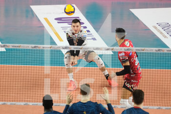 2023-01-08 - Bump of Alessandro Piccinelli - Sir Safety Susa Perugia - WITHU VERONA VS SIR SAFETY SUSA PERUGIA - SUPERLEAGUE SERIE A - VOLLEYBALL