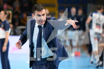 2023-01-21 - Gianlorenzo Blengini (Coach of Cucine Lube Civitanova) - CUCINE LUBE CIVITANOVA VS ITAS TRENTINO - SUPERLEAGUE SERIE A - VOLLEYBALL