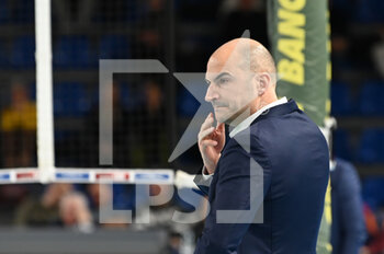 2023-02-05 - Fabio Soli (Coach of Top Volley Cisterna) - CUCINE LUBE CIVITANOVA VS TOP VOLLEY CISTERNA - SUPERLEAGUE SERIE A - VOLLEYBALL
