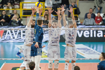 2023-02-19 - Block by Giovanni Sanguinetti - Valsa Group Modena Volley and Tommaso Rinaldi - Valsa Group Modena Volley - WITHU VERONA VS VALSA GROUP MODENA - SUPERLEAGUE SERIE A - VOLLEYBALL
