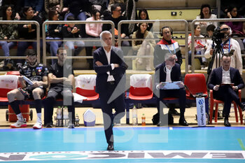 05/03/2023 - Andrea Anastasi coach Sir Perugia. - GIOIELLA PRISMA TARANTO VS SIR SAFETY SUSA PERUGIA - SUPERLEGA SERIE A - VOLLEY