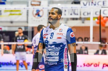 2023-03-04 - Yoandy Leal (Gas Sales Bluenergy Piacenza) - TOP VOLLEY CISTERNA VS GAS SALES BLUENERGY PIACENZA - SUPERLEAGUE SERIE A - VOLLEYBALL