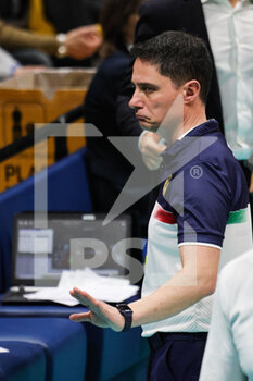 2023-03-05 - Second Referee (Valsa Group Modena)(Vero Volley Monza) In action during the match of SuperLega Volley Italian Championship season 22/23 at Palapanini in Modena (Italy) on 5th of March 2023 - LEO SHOES MODENA VS VERO VOLLEY MONZA - SUPERLEAGUE SERIE A - VOLLEYBALL