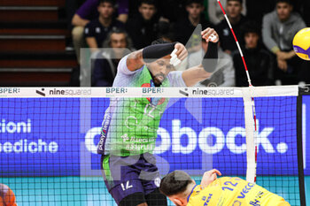 2023-03-05 - Cordonell Hernandez (Valsa Group Modena)(Vero Volley Monza) In action during the match of SuperLega Volley Italian Championship season 22/23 at Palapanini in Modena (Italy) on 5th of March 2023 - LEO SHOES MODENA VS VERO VOLLEY MONZA - SUPERLEAGUE SERIE A - VOLLEYBALL