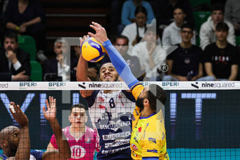 2023-03-19 - Lucarelli Souza  Ricardo and Earvin Ngapeth (Valsa Group Modena)(Gas Sales Bluenergy Piacenza) In action during the match of Gara 1 Playoff Scudetto SuperLega championship season 22/23 at Palapanini in Modena (Italy) on 19th of March 2023  - PLAY OFF - VALSA GROUP MODENA VS GAS SALES BLUENERGY PIACENZA - SUPERLEAGUE SERIE A - VOLLEYBALL