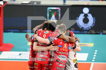 2023-03-22 - Sir Safety Volley Perugia players celebrates after scoring a point during the Volleyball Italian Serie A Men Superleague Championship Play Off - Allianz Power Volley Milano vs Sir Safety Volley Perugia, on March 22th, 2023, at Allianz Cloud, Milan, Italy Credit: Tiziano Ballabio - PLAY OFF - ALLIANZ MILANO VS SIR SAFETY SUSA PERUGIA - SUPERLEAGUE SERIE A - VOLLEYBALL