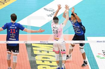 2023-03-22 - Allianz Powervolley Milano players celebrates after scoring a point during the Volleyball Italian Serie A Men Superleague Championship Play Off - Allianz Power Volley Milano vs Sir Safety Volley Perugia, on March 22th, 2023, at Allianz Cloud, Milan, Italy Credit: Tiziano Ballabio - PLAY OFF - ALLIANZ MILANO VS SIR SAFETY SUSA PERUGIA - SUPERLEAGUE SERIE A - VOLLEYBALL