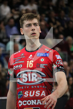 2023-04-02 - SEMENIUK KAMIL (Sir SAFETY SUSA PERUGIA) - PLAY OFF - ALLIANZ MILANO VS SIR SAFETY SUSA PERUGIA - SUPERLEAGUE SERIE A - VOLLEYBALL