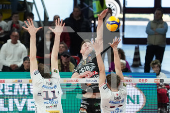 2023-04-10 - oleh plotnytskyi (n.17  sir safety susa perugia) - PLAY OFF - SIR SAFETY SUSA PERUGIA VS ALLIANZ MILANO - SUPERLEAGUE SERIE A - VOLLEYBALL