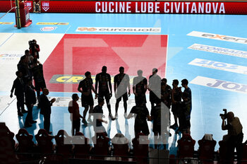 2023-04-19 - Cucine Lube Civitanova players take to the volleyball court - PLAY OFF SEMIFINALS - CUCINE LUBE CIVITANOVA VS ALLIANZ MILANO - SUPERLEAGUE SERIE A - VOLLEYBALL