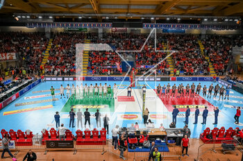 2023-04-25 - Cucine Lube Civitanova and Allianz Milano players take to the volleyball court - PLAY OFF SEMIFINALS - CUCINE LUBE CIVITANOVA VS ALLIANZ MILANO - SUPERLEAGUE SERIE A - VOLLEYBALL