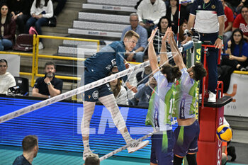 2023-04-25 - Rok Mozic (WithU Verona) - PLAYOFFS 5TH PLACE - WITHU VERONA VS VERO VOLLEY MONZA - SUPERLEAGUE SERIE A - VOLLEYBALL