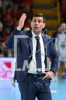 2023-05-04 - Gianlorenzo Blengini (Coach of Cucine Lube Civitanova) - PLAY OFF - FINAL - CUCINE LUBE CIVITANOVA VS ITAS TRENTINO - SUPERLEAGUE SERIE A - VOLLEYBALL