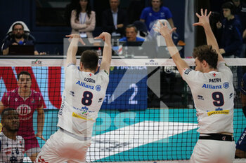 2023-05-03 - MONSTER BLOCK AGUSTIN LOSER AND JEAN PATRY (POWER VOLLEY MILANO) - 3RD PLACE FINAL - ALLIANZ MILANO VS GAS SALES BLUENERGY PIACENZA - SUPERLEAGUE SERIE A - VOLLEYBALL