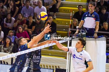 2023-10-22 - Theo Alexandre Faure attack (Cisterna Volley) - CISTERNA VOLLEY VS ITAS TRENTINO - SUPERLEAGUE SERIE A - VOLLEYBALL