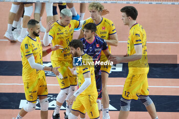 2023-10-28 - Valsa Group Modena celebrates after scores a point during the match between Rana Verona and Valsa Group Modena, regular season of Superlega Italian Volleball Championship 2023/2024 at Pala AGSM-AIM on October 28, 2023, Verona, Italy. - RANA VERONA VS VALSA GROUP MODENA - SUPERLEAGUE SERIE A - VOLLEYBALL