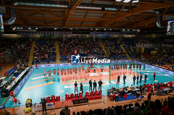 2023-11-05 - Cucine Lube Civitanova and Sir Susa Vim Perugia players take to the volleyball court - CUCINE LUBE CIVITANOVA VS SIR SAFETY SUSA VIM PERUGIA - SUPERLEAGUE SERIE A - VOLLEYBALL