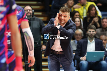 2023-11-15 - Francesco Petrella (Coach Modena Volley) - VALSA GROUP MODENA VS PALLAVOLO PADOVA - SUPERLEAGUE SERIE A - VOLLEYBALL