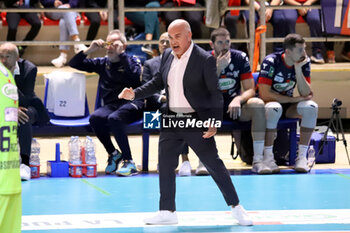 2023-11-15 - Prisma Taranto coach Vincenzo Mastrangelo. - GIOIELLA PRISMA TARANTO VS SIR SAFETY SUSA VIM PERUGIA - SUPERLEAGUE SERIE A - VOLLEYBALL