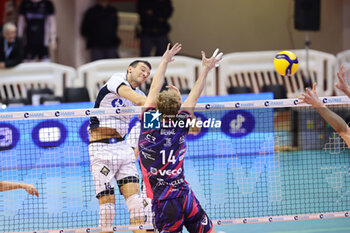 2023-11-25 - Daniele Mazzone (Cisterna Volley) - CISTERNA VOLLEY VS VALSA GROUP MODENA - SUPERLEAGUE SERIE A - VOLLEYBALL
