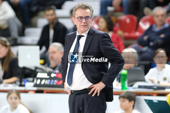 2023-11-26 - Angelo Lorenzetti head coach of Sir Susa Vim Perugia during the match between Rana Verona and Sir Susa Vim Perugia, regular season of Superlega Italian Volleball Championship 2023/2024 at Pala AGSM-AIM on November 26, 2023, Verona, Italy. - RANA VERONA VS SIR SAFETY SUSA VIM PERUGIA - SUPERLEAGUE SERIE A - VOLLEYBALL