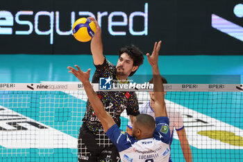 2023-12-26 - Attack of Dragan Stankovic (Modena Volley) - VALSA GROUP MODENA VS GAS SALES BLUENERGY PIACENZA - SUPERLEAGUE SERIE A - VOLLEYBALL