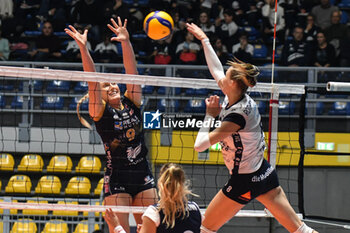 2023-11-14 - Lariss Rothenbuehler of FKB Power Cats Dudingen Volley Freuen attack during Volley Serie A1 F match between Reale Mutua Fener Chieri '76 and FKB Power Cats Dudingen Volley Freuen at PalaRuffini, Torino - REALE MUTUA FENERA CHIERI VS FKB POWER CATS DUDINGEN - CEV CUP WOMEN - VOLLEYBALL