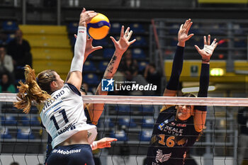 2023-11-14 - Sarina Wieland of FKB Power Cats Dudingen Volley Freuen in action during Volley CEV match between Reale Mutua Fener Chieri '76 and FKB Power Cats Dudingen Volley Freuen at PalaRuffini, Torino - REALE MUTUA FENERA CHIERI VS FKB POWER CATS DUDINGEN - CEV CUP WOMEN - VOLLEYBALL