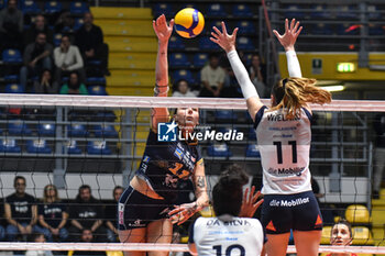 2023-11-14 - Martha Anthouli of Chieri '76 during Volley CEV match between Reale Mutua Fener Chieri '76 and FKB Power Cats Dudingen Volley Freuen at PalaRuffini, Torino - REALE MUTUA FENERA CHIERI VS FKB POWER CATS DUDINGEN - CEV CUP WOMEN - VOLLEYBALL