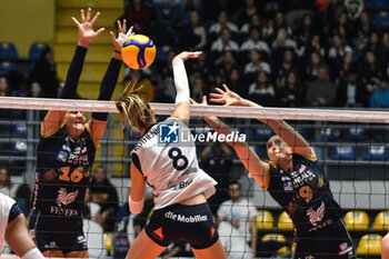2023-11-14 - Lariss Rothenbuehler of FKB Power Cats Dudingen Volley Freuen during Volley CEV Champions League match between Reale Mutua Fener Chieri '76 and FKB Power Cats Dudingen Volley Freuen at PalaRuffini, Torino - REALE MUTUA FENERA CHIERI VS FKB POWER CATS DUDINGEN - CEV CUP WOMEN - VOLLEYBALL