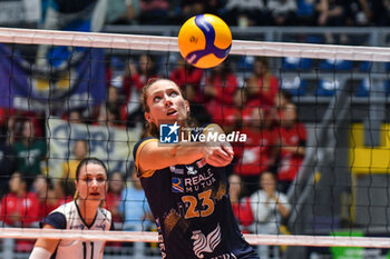 14/11/2023 - Ofelia Malinov of Chieri '76 during Volley CEV Champions League match between Reale Mutua Fener Chieri '76 and FKB Power Cats Dudingen Volley Freuen at PalaRuffini, Torino - REALE MUTUA FENERA CHIERI VS FKB POWER CATS DUDINGEN - CEV CUP WOMEN - VOLLEY