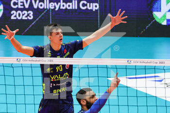 25/01/2023 - Tommaso Rinaldi enjoy  (Valsa Group Modena) - VALSA GROUP MODENA VS SVG LUNEBURG - CEV CUP - VOLLEY