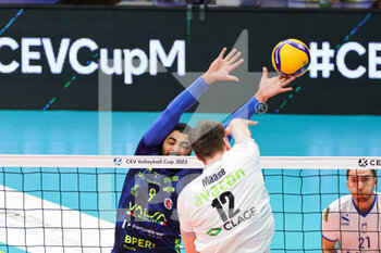 25/01/2023 - Earvin Ngapeth (Valsa Group Modena) Lukas Maase (SVG Luneburg) - VALSA GROUP MODENA VS SVG LUNEBURG - CEV CUP - VOLLEY