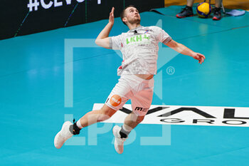 25/01/2023 - Joseph Worsley  on service(SVG Luneburg) - VALSA GROUP MODENA VS SVG LUNEBURG - CEV CUP - VOLLEY