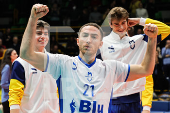 25/01/2023 - Salvatore Rossini cheers for the win (Valsa Group Modena) - VALSA GROUP MODENA VS SVG LUNEBURG - CEV CUP - VOLLEY