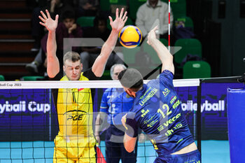 08/03/2023 - Adis Lagumdzija and Dick Kooy (Valsa Group Modena)(PGE Sera Belchatow) In action during the match of CEV Cup semifinal season 22/23 at Palapanini in Modena (Italy) on 8th of March 2023
 - VALSA GROUP MODENA VS PGE SKRA BELCHATOW - CEV CUP - VOLLEY