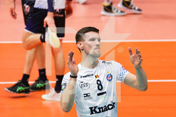 2023-03-29 - Matthi Verhanneman (Valsa Group Modena)(Knack Roeselare) In action during the Final of the CEV Cup Men league season 22/23 at PalaPanini in Modena (Italy) on 29th of March 2023  - FINAL - VALSA GROUP MODENA VS KNACK ROESELARE - CEV CUP - VOLLEYBALL