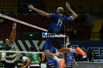 2023-11-29 - Gianluca Galassi (Vero Volley Monza) during CEV Volleyball Cup Men 2024 match between Miny VeroVolley Monza and Sporting CP Lisbona at Opiquad Arena, Monza, Italy on November 29, 2023 - MINT VERO VOLLEY MONZA VS SPORTING LISBONA - CEV CUP - VOLLEYBALL