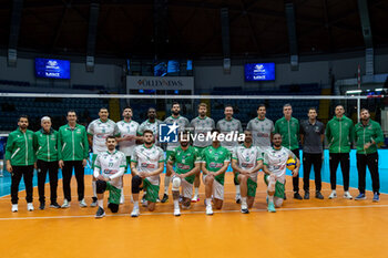 2023-12-21 - Team Panathinaikos Athens during CEV Volleyball Cup Men 2024 match between Mint VeroVolley Monza and Panathinaikos Athens at Opiquad Arena, Monza, Italy on December 21, 2023 - MINT VERO VOLLEY MONZA VS PANATHINAIKOS ATHENS - CHALLENGE CUP MEN - VOLLEYBALL