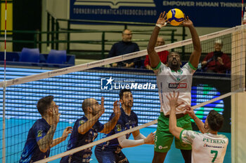 21/12/2023 - Hierrezuelo Aguirre Raydel (Panathinaikos Athens) during CEV Volleyball Cup Men 2024 match between Mint VeroVolley Monza and Panathinaikos Athens at Opiquad Arena, Monza, Italy on December 21, 2023 - MINT VERO VOLLEY MONZA VS PANATHINAIKOS ATHENS - CHALLENGE CUP MEN - VOLLEY