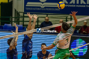 21/12/2023 - Spike of Petreas Georgios (Panathinaikos Athens) during CEV Volleyball Cup Men 2024 match between Mint VeroVolley Monza and Panathinaikos Athens at Opiquad Arena, Monza, Italy on December 21, 2023 - MINT VERO VOLLEY MONZA VS PANATHINAIKOS ATHENS - CHALLENGE CUP MEN - VOLLEY