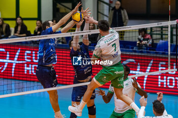 21/12/2023 - Spike of Petreas Georgios (Panathinaikos Athens) during CEV Volleyball Cup Men 2024 match between Mint VeroVolley Monza and Panathinaikos Athens at Opiquad Arena, Monza, Italy on December 21, 2023 - MINT VERO VOLLEY MONZA VS PANATHINAIKOS ATHENS - CHALLENGE CUP MEN - VOLLEY